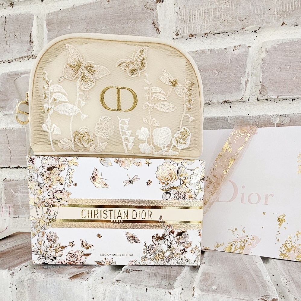 ❤️NIB Christian Dior Limited Edition Embroidered Mesh Cosmetic Bag❤️ - Picture 2 of 10